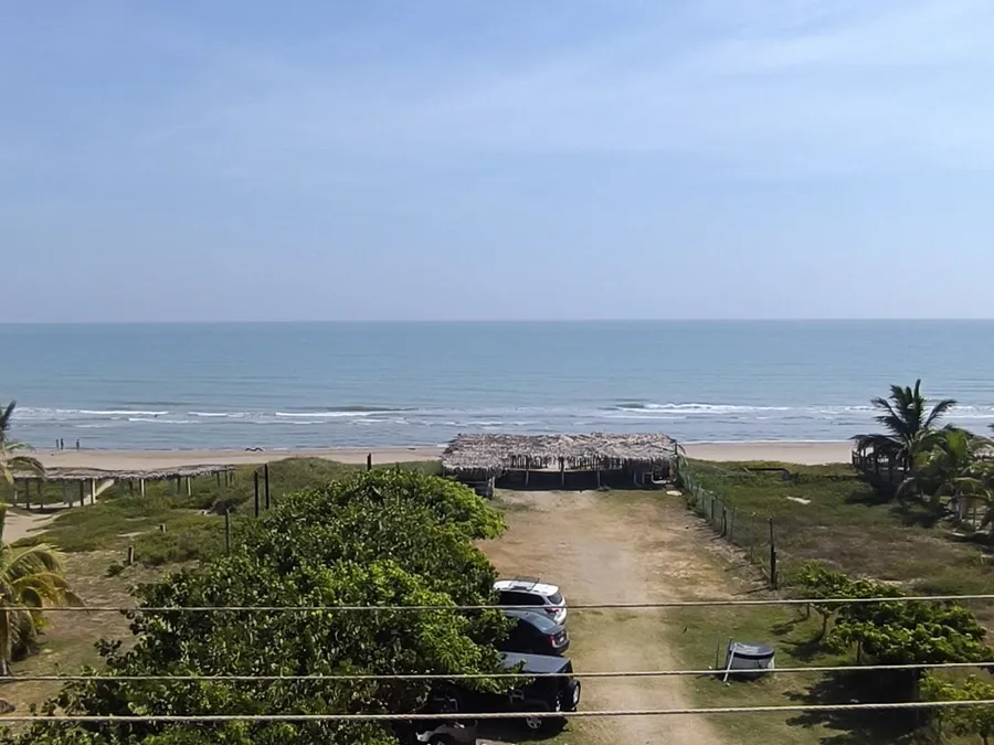 Vista al mar desde el balcón del Hotel LunAzul de Tecolutla
