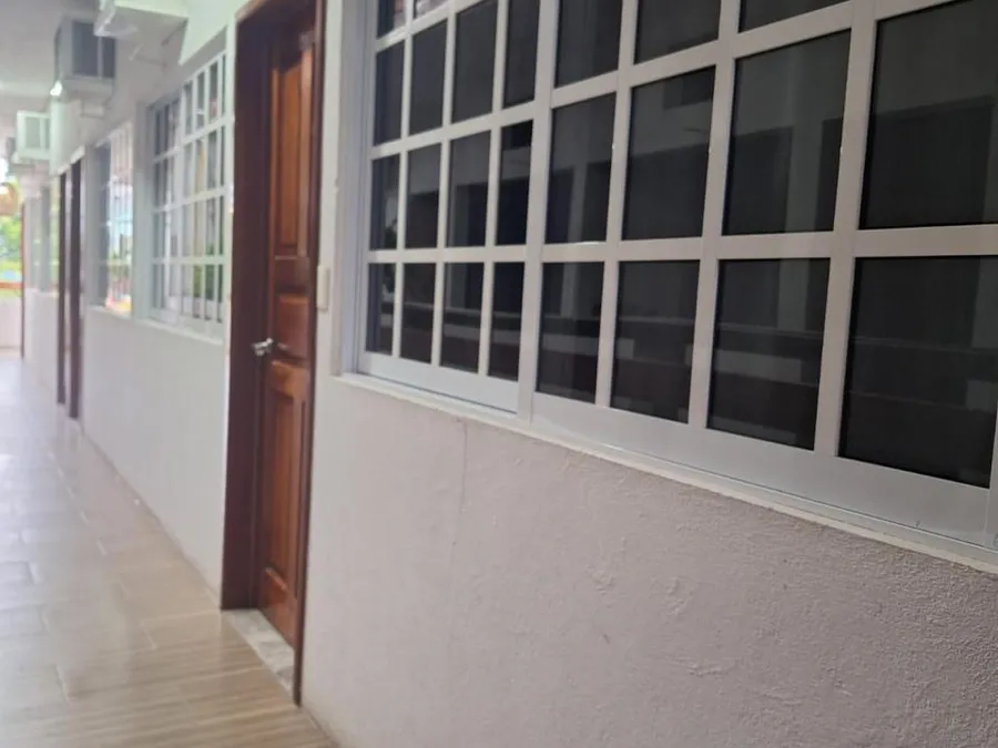 Pasillo de planta baja de Hotel Nautilus en Tecolutla